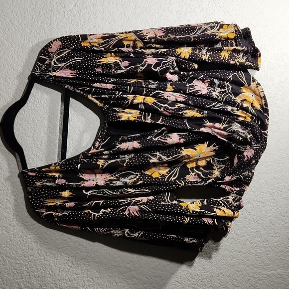 Free People Tops - Free People Blouse Floral Boho Large Black Pink